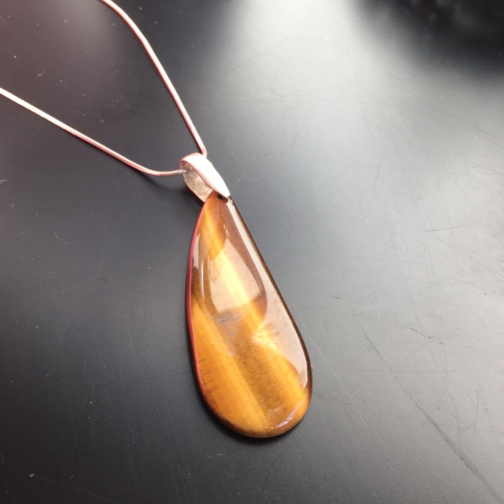 Tiger’s eye pendant